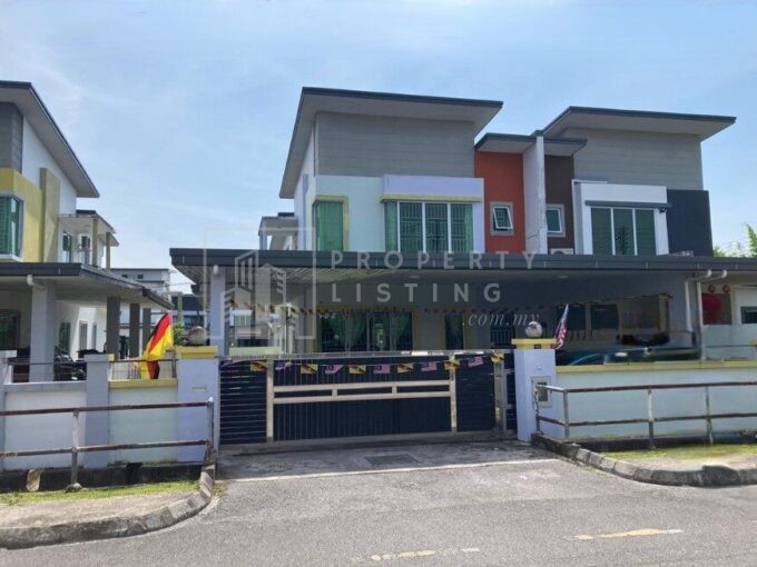 Double Storey Semi-Detached House at Taman UniVista, Kota Samarahan